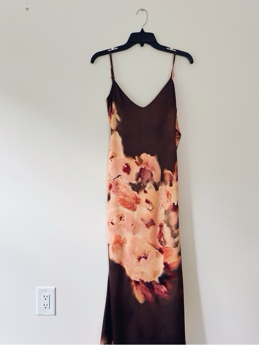 House of CB Mariamma Dark Brown Floral Printed Satin Maxi Dress - Picture 9 of 16